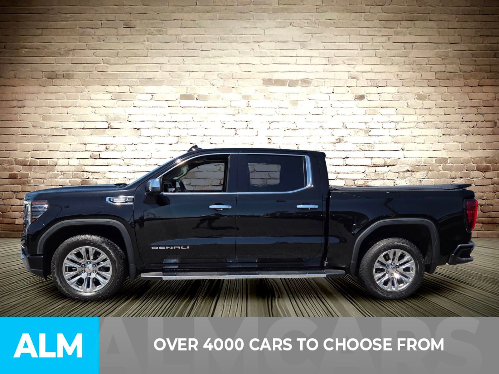 Used 2024 GMC Sierra 1500 Denali w/ Technology Package AWD/4WD image 3