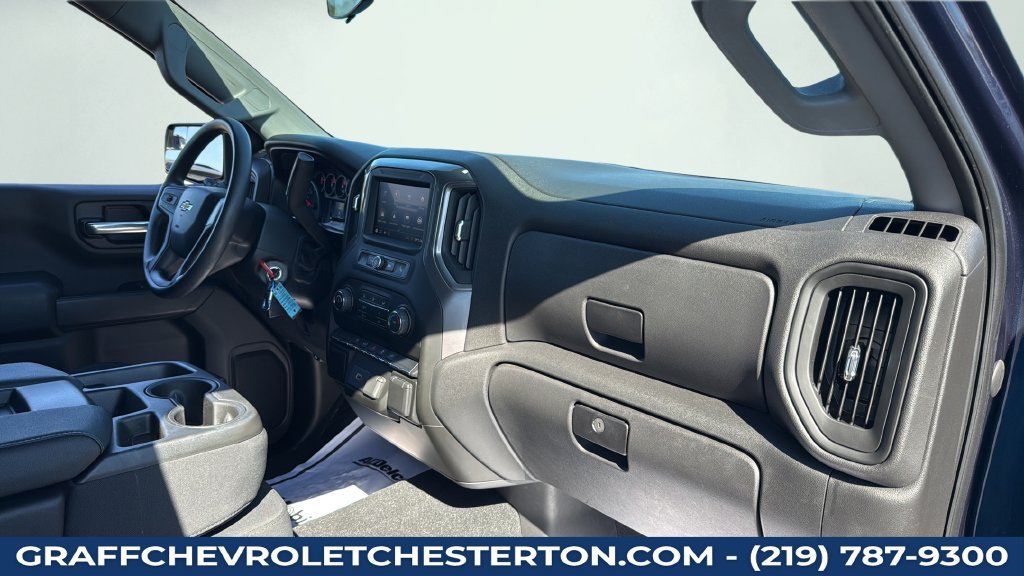 Used 2020 Chevrolet Silverado 1500 Custom w/ Custom Value Package AWD/4WD image 41