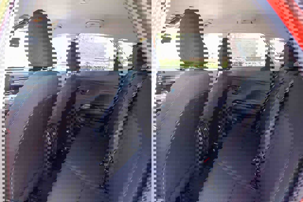 Used 2024 Hyundai Kona SEL image 18