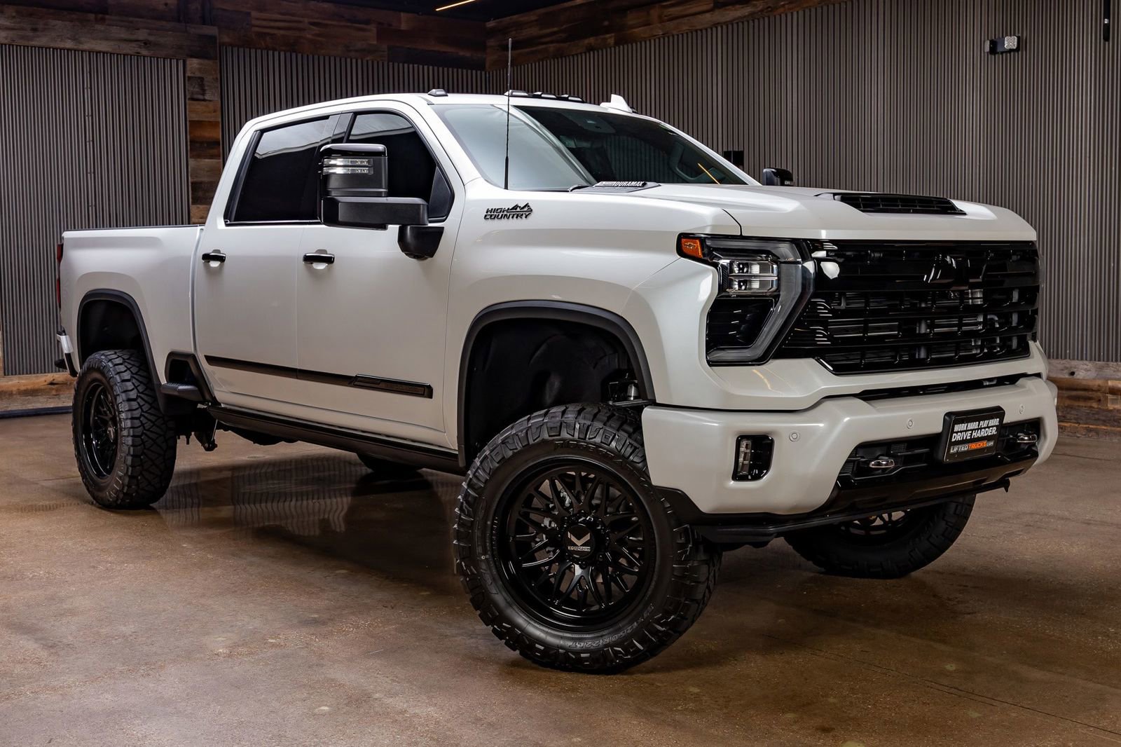 Used 2025 Chevrolet Silverado 2500 High Country w/ Technology Package video 1
