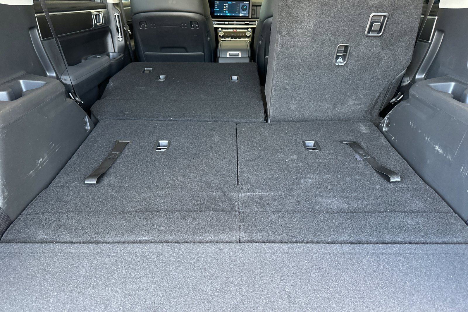 Certified 2025 Hyundai Santa Fe SEL image 16