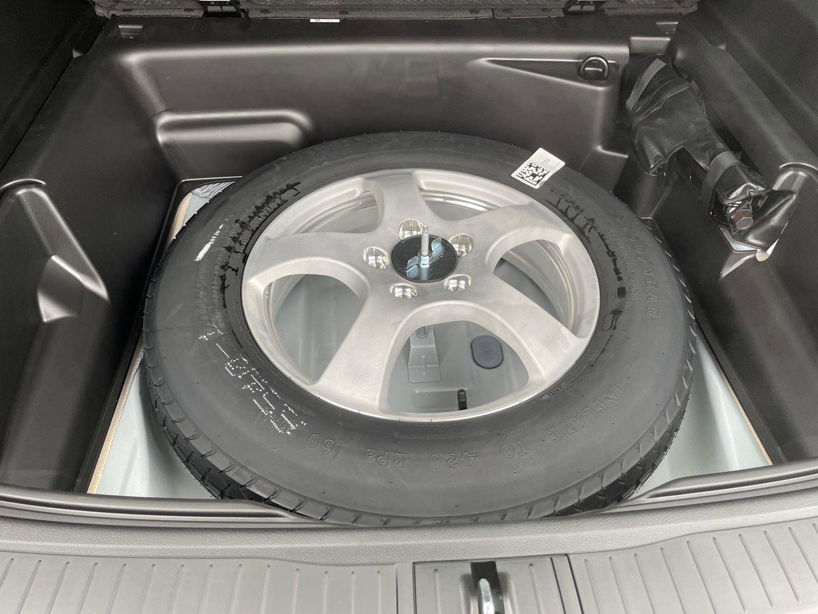 New 2025 Jeep Grand Cherokee Laredo X RWD image 39