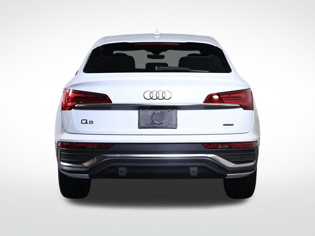 Certified 2025 Audi Q5 2.0T Premium Plus w/ Premium Plus Package AWD/4WD image 4