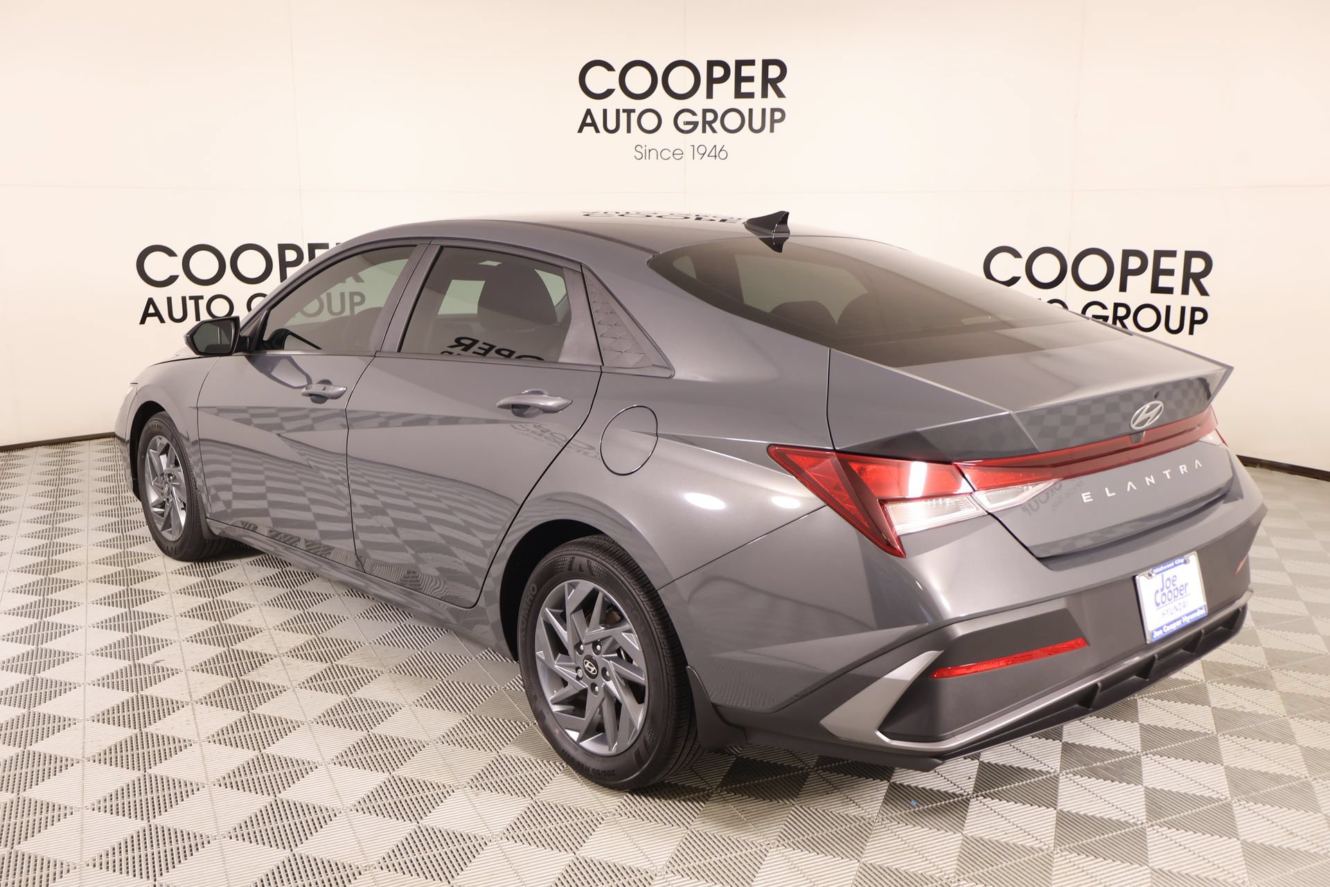 Certified 2024 Hyundai Elantra SEL FWD image 22