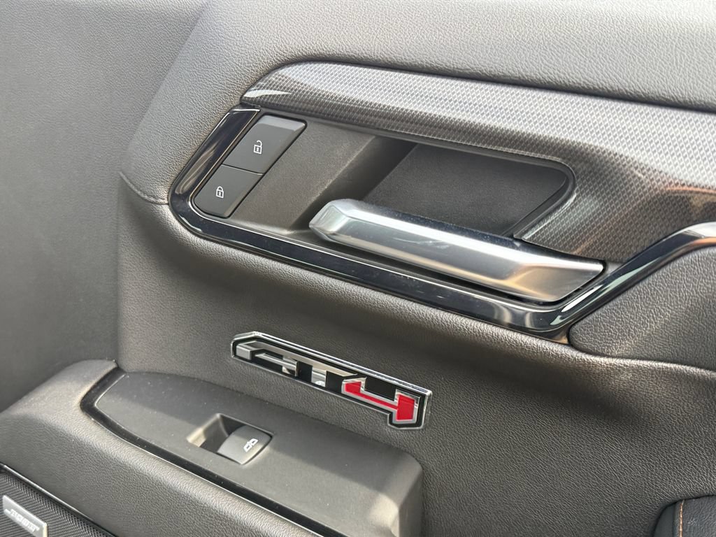 Used 2024 GMC Sierra 1500 AT4 w/ Technology Package AWD/4WD image 40