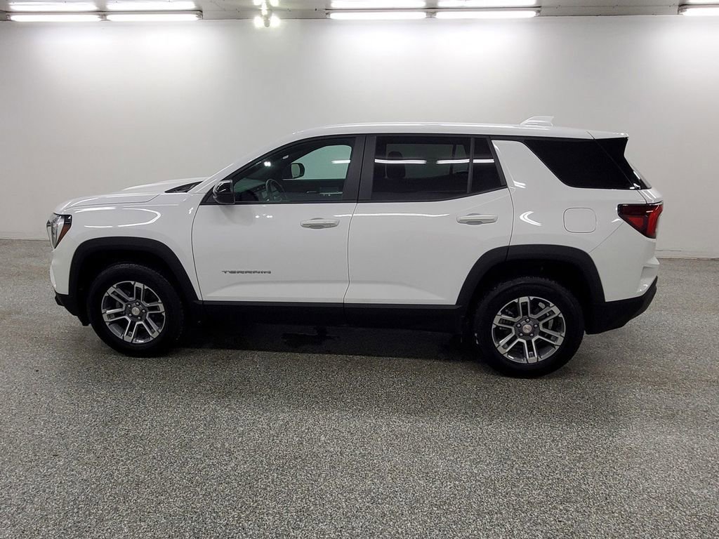 Used 2025 GMC Terrain Elevation image 8