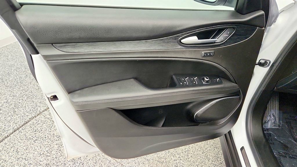 Used 2022 Alfa Romeo Stelvio Sprint image 10