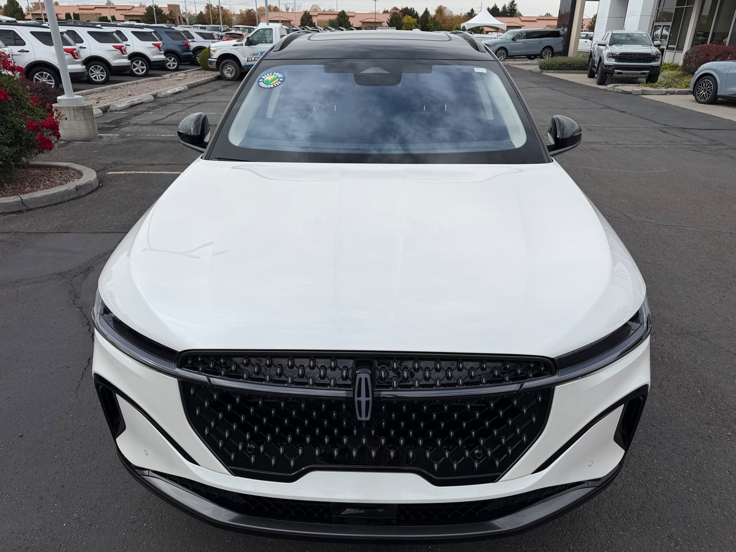 New 2026 Lincoln Nautilus Reserve AWD/4WD image 9