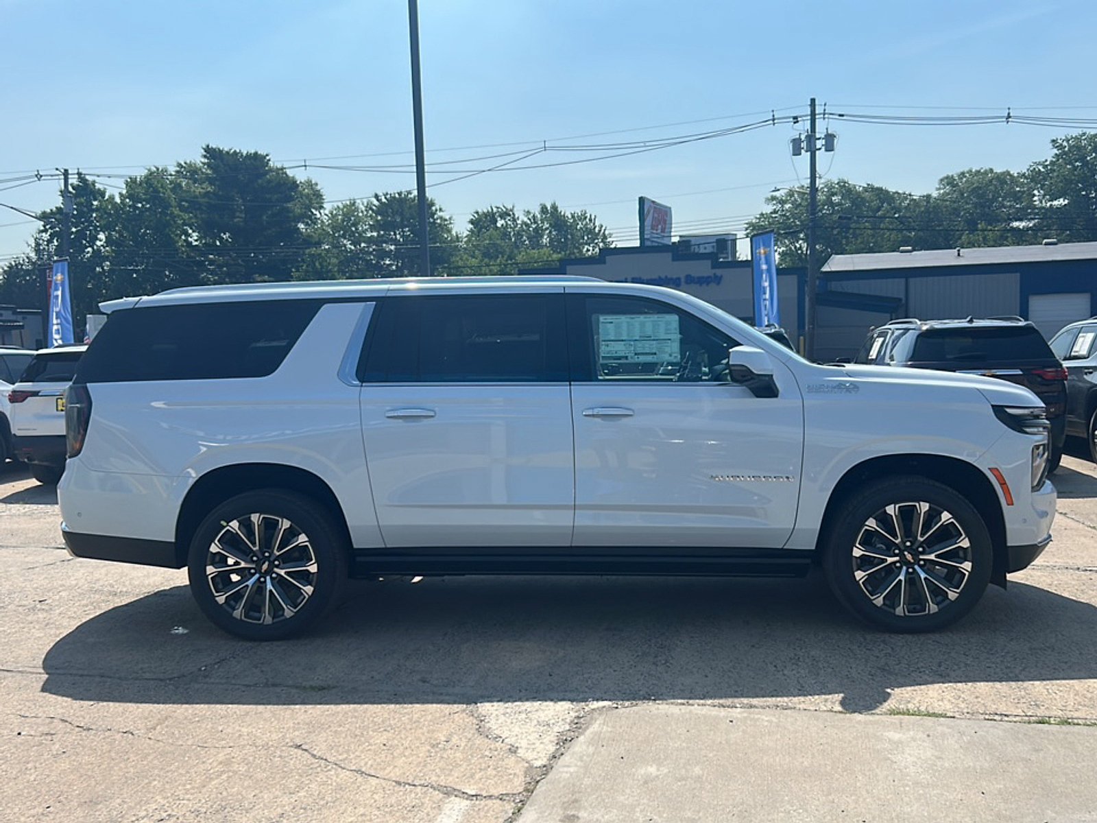 New 2026 Chevrolet Suburban High Country AWD/4WD image 6