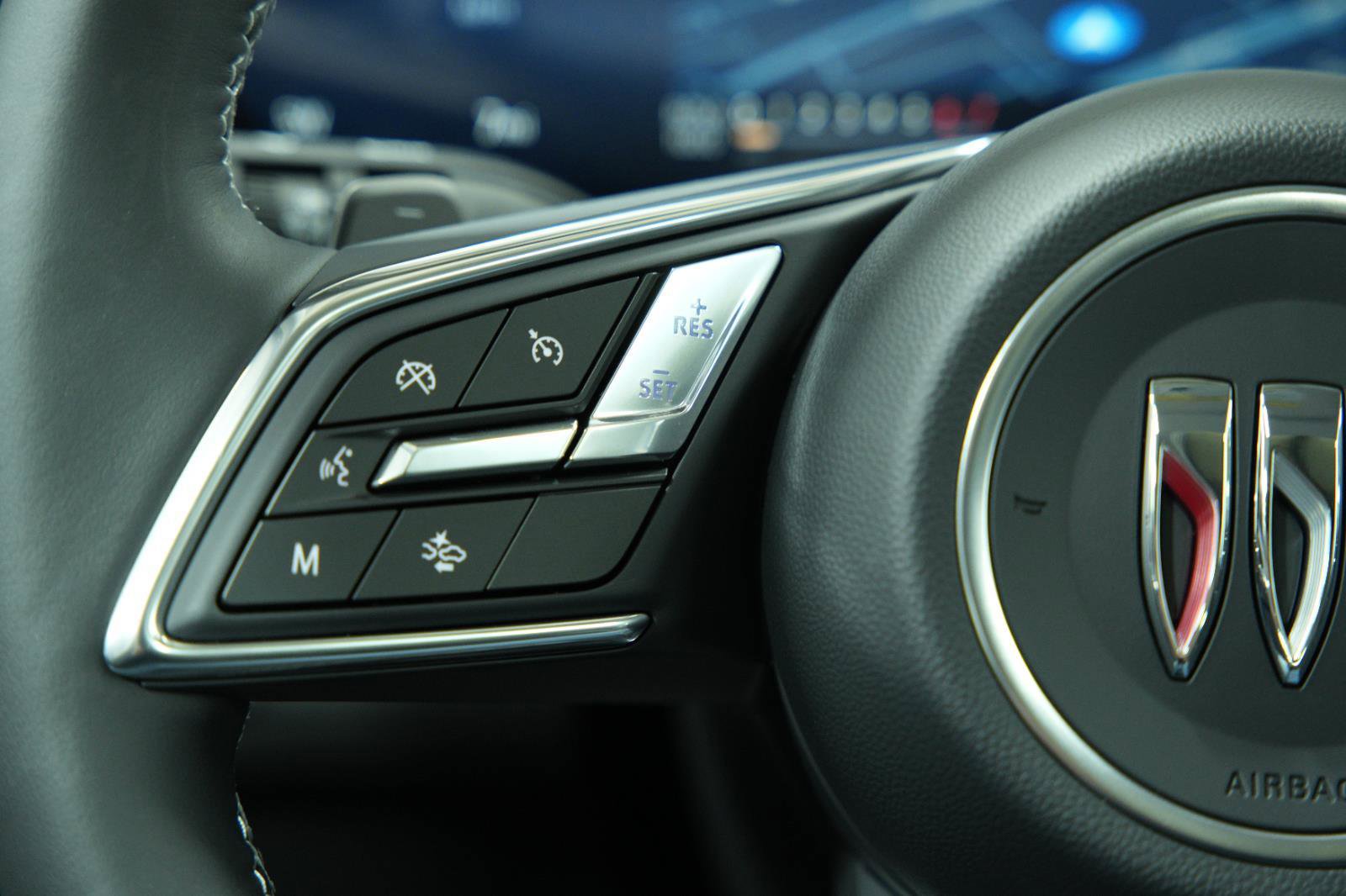 New 2025 Buick Envision Sport Touring image 36