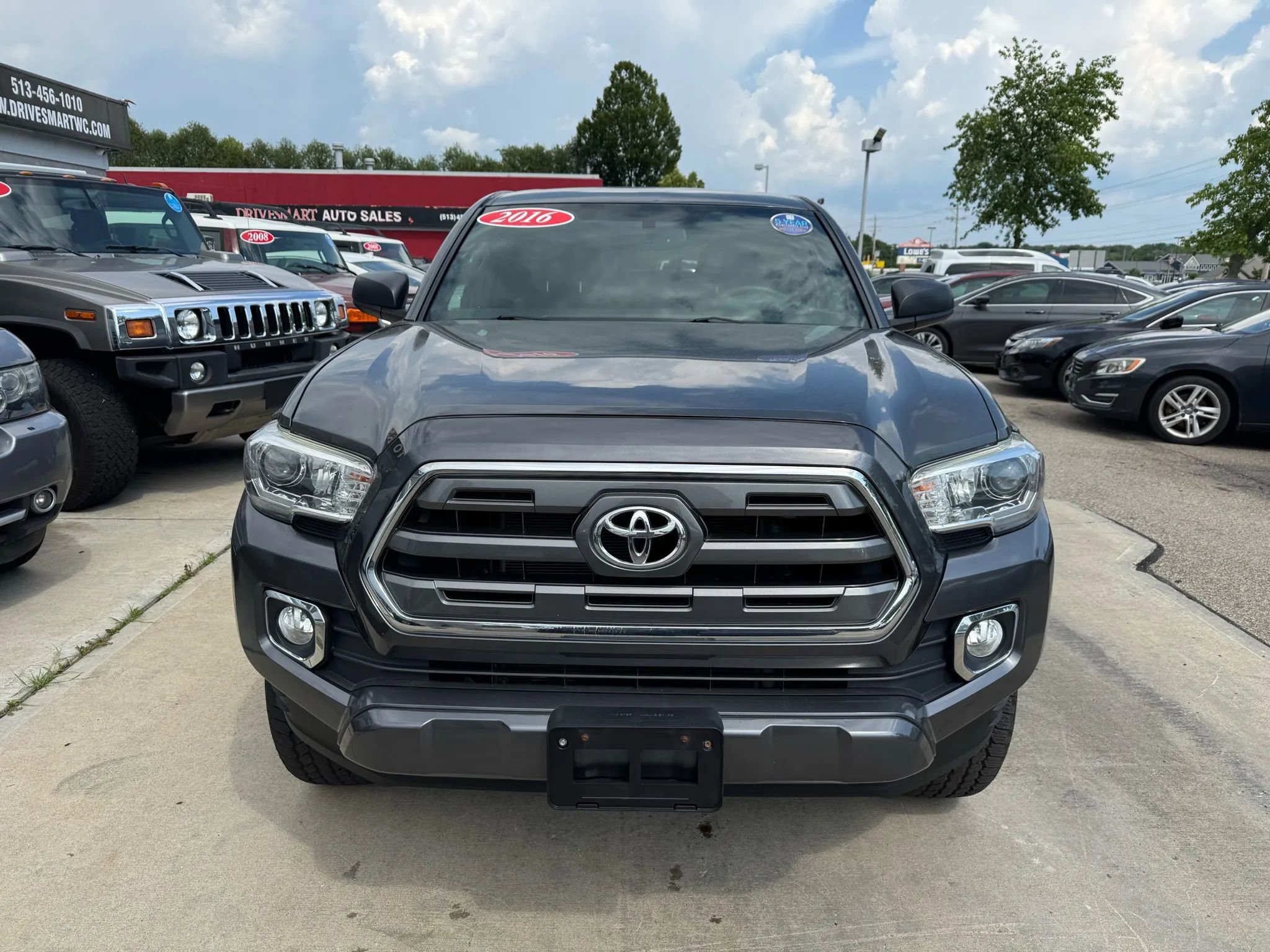 Used 2016 Toyota Tacoma Limited w/ Towing Package AWD/4WD image 2