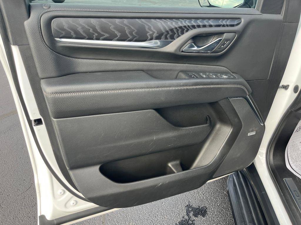 Used 2023 GMC Yukon Denali AWD/4WD image 19