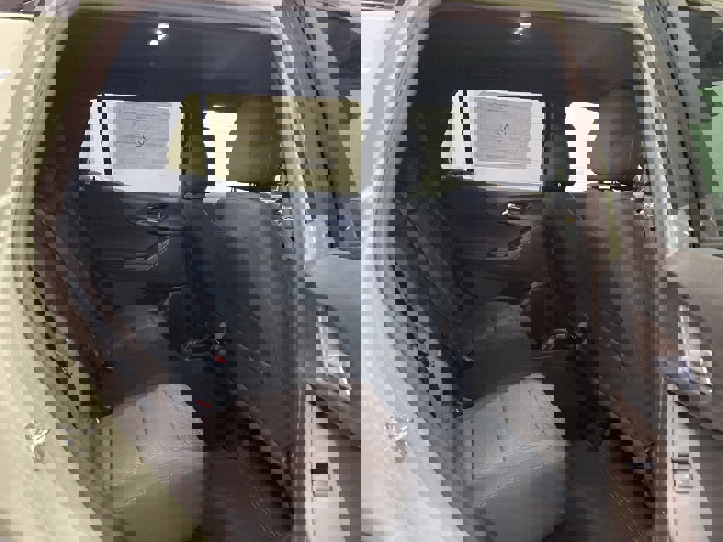 New 2026 Chevrolet Equinox LT w/ Safety and Technology Package image 32