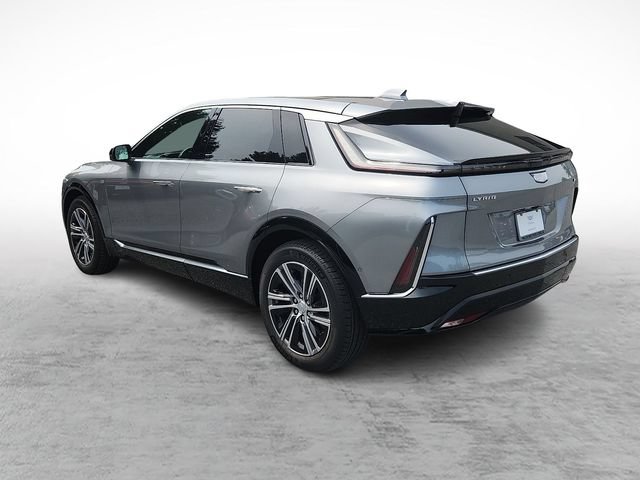 New 2027 Cadillac Lyriq Luxury w/ LPO, Floor Liner Package AWD/4WD image 4