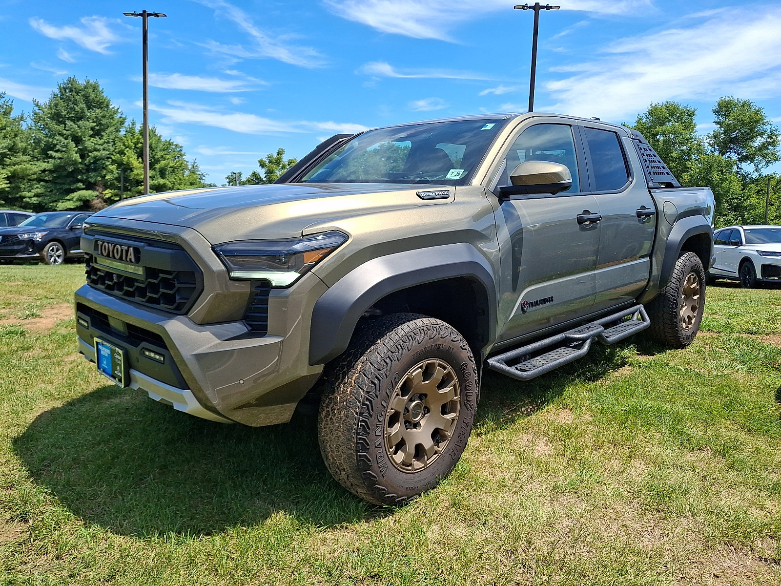 Used 2024 Toyota Tacoma 4x4 Double Cab Hybrid image 3