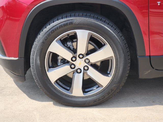 Used 2020 Chevrolet Traverse LT w/ LT Premium Package FWD image 10