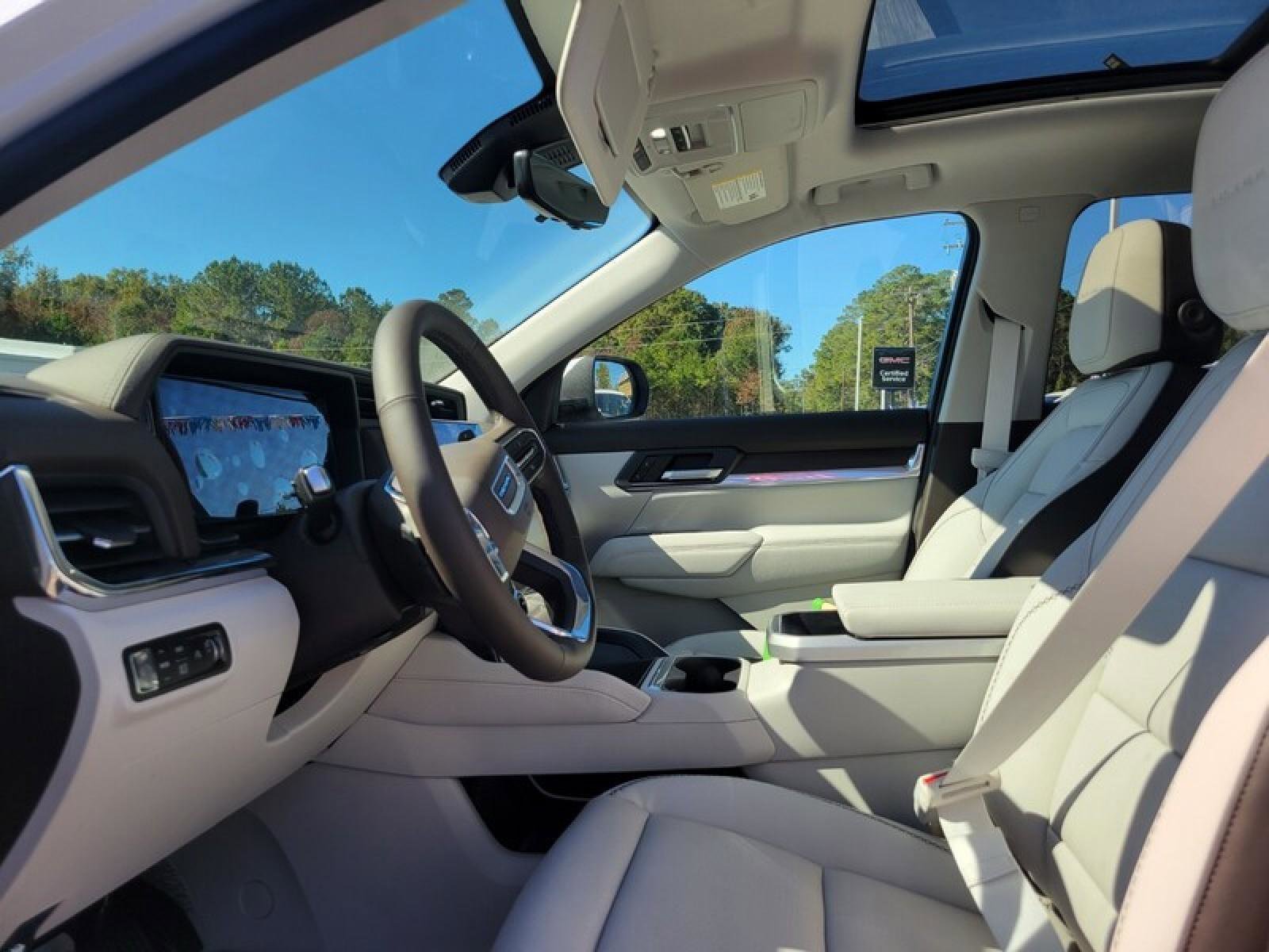 New 2026 GMC Terrain Denali w/ LPO, Floor Liner Package AWD/4WD image 11