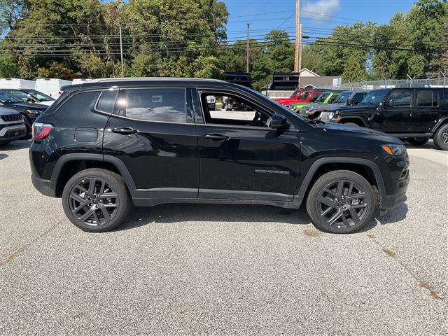New 2026 Jeep Compass Limited image 4