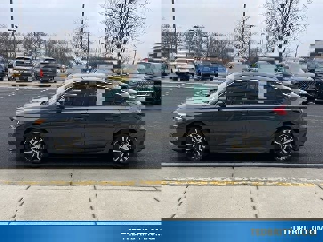 Used 2024 Honda Civic LX image 4