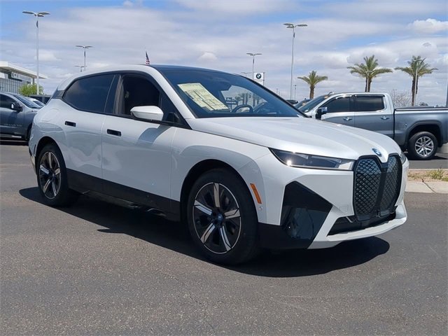 New 2025 BMW iX xDrive50 image 4