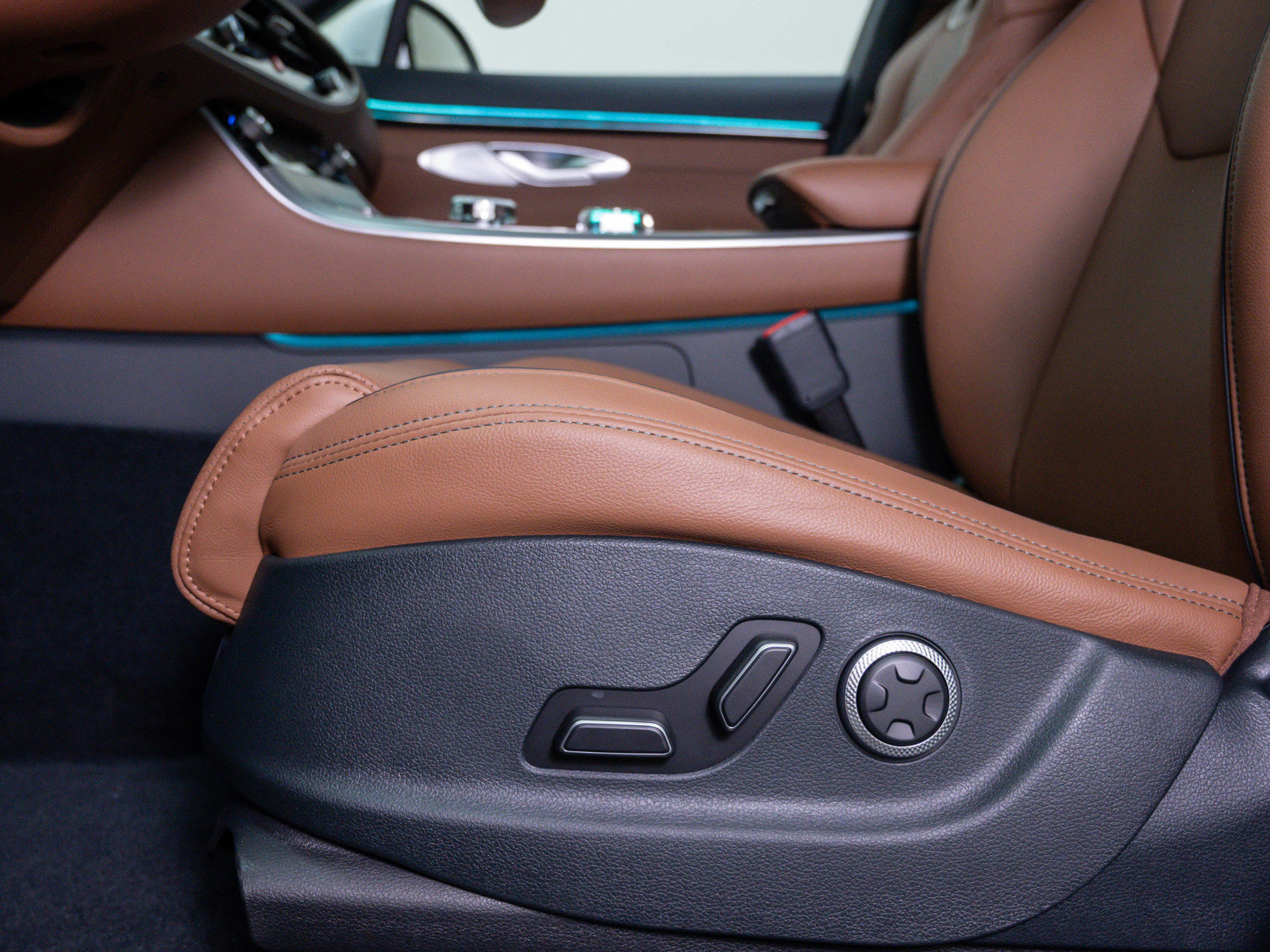 New 2026 Genesis GV70 2.5T Advanced image 19