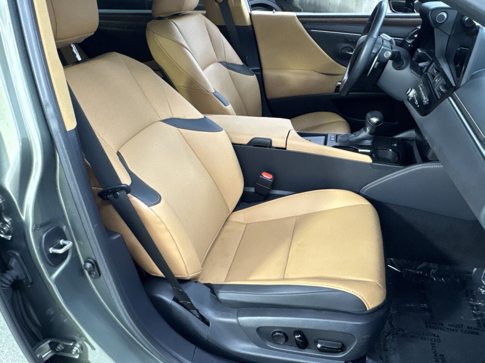 Used 2024 Lexus ES 300h w/ Premium Package FWD image 40