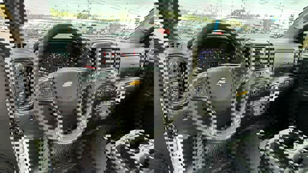 New 2026 Chevrolet Silverado 1500 W/T image 15