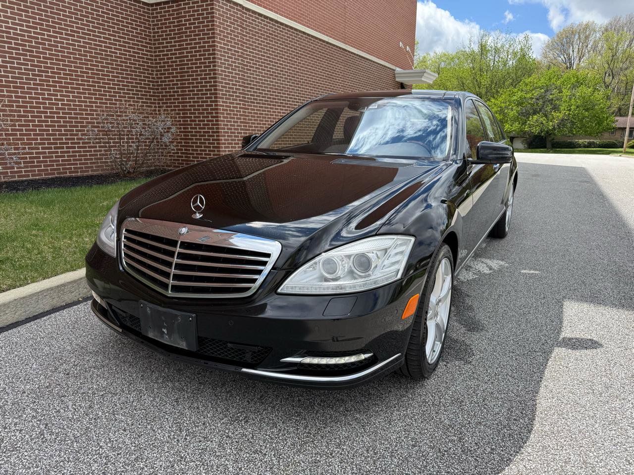 Used 2013 Mercedes-Benz S 550 4MATIC image 3