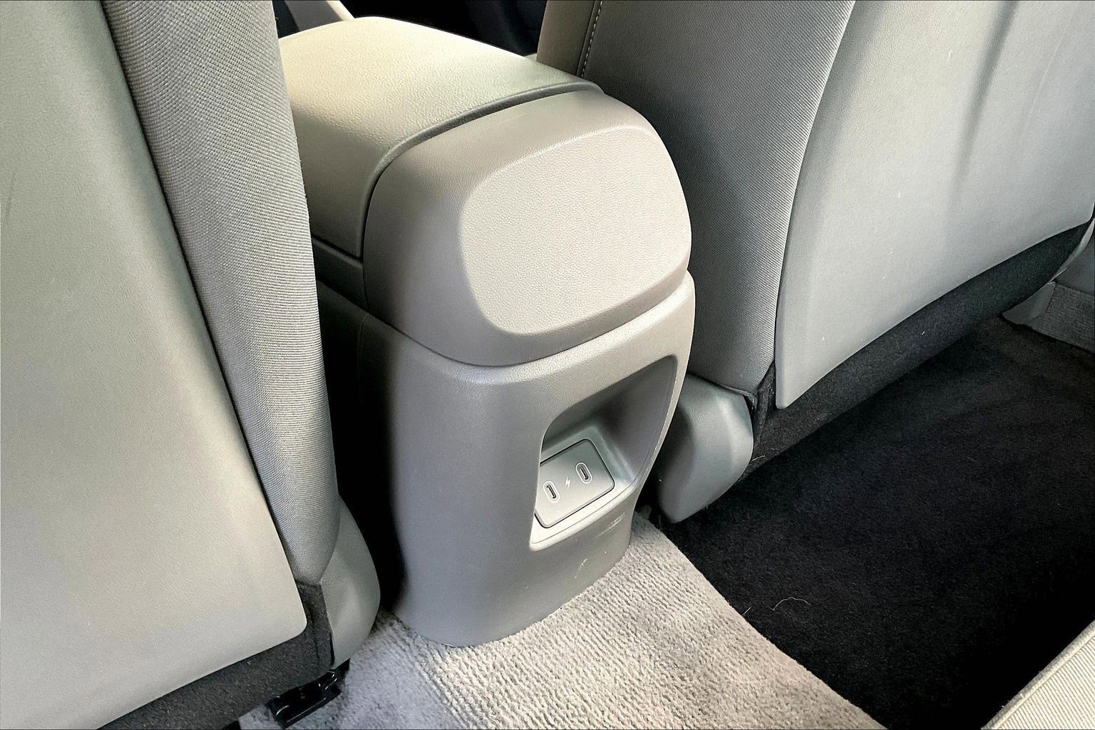 Used 2024 Hyundai Elantra SEL FWD image 10