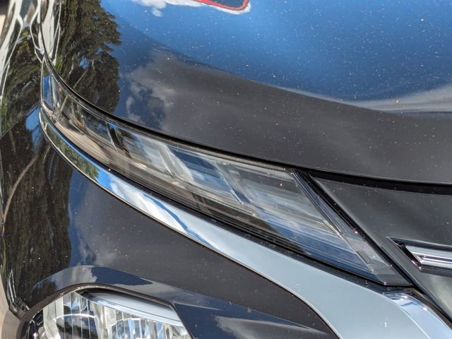 New 2025 Mitsubishi Outlander ES image 11