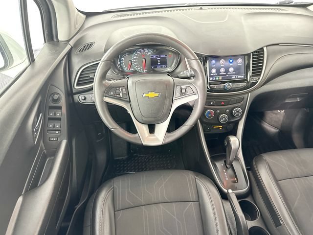 Used 2020 Chevrolet Trax LT w/ LT Convenience Package AWD/4WD image 11