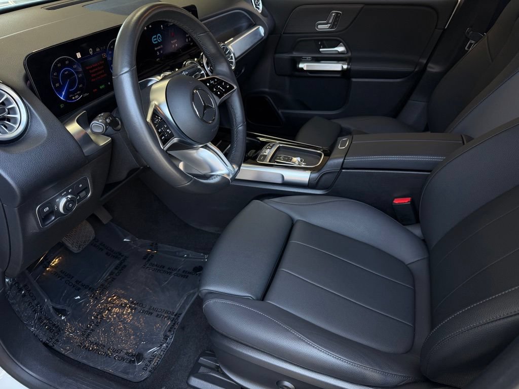 Used 2025 Mercedes-Benz EQB 300 4MATIC image 18