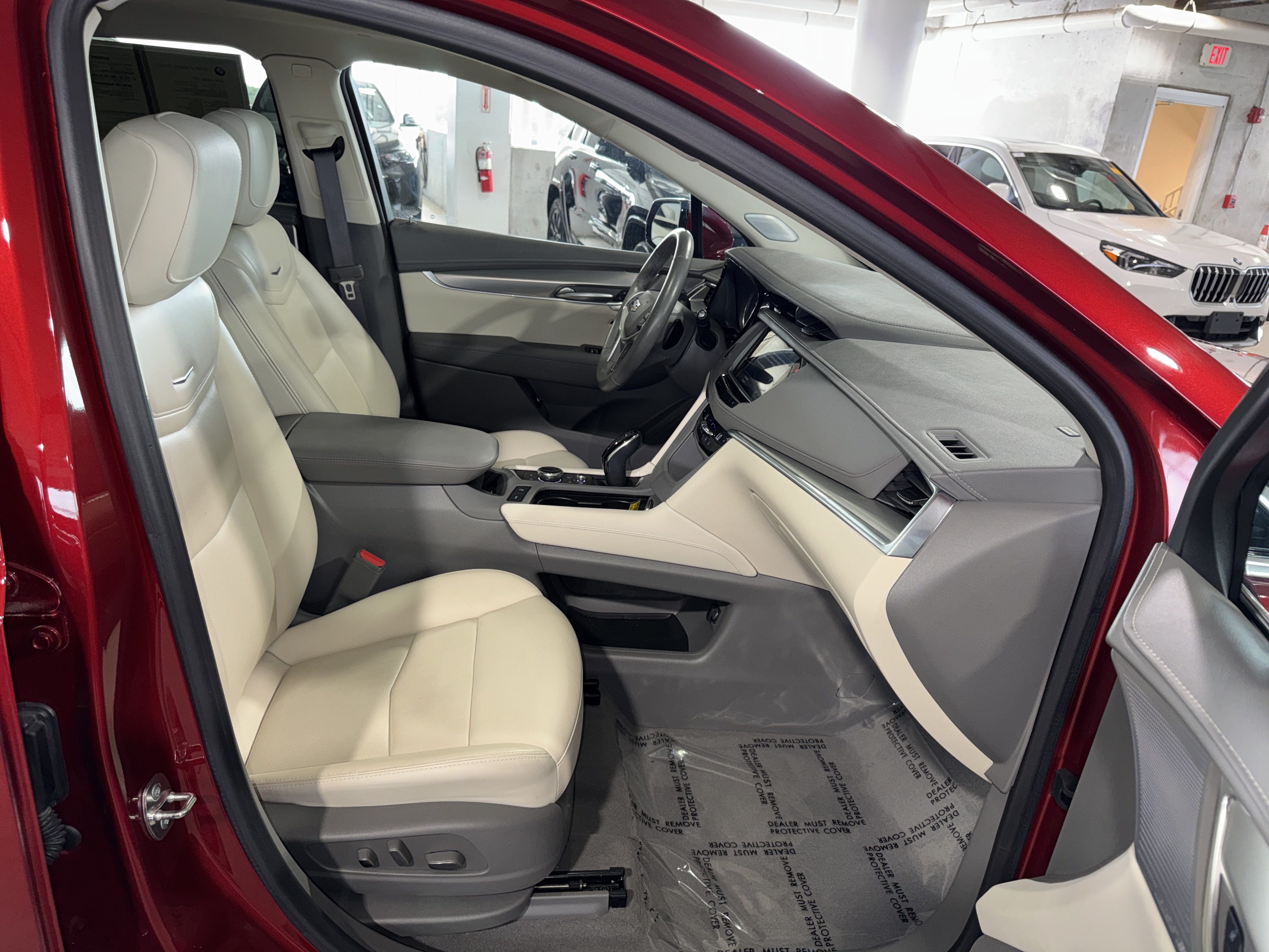 Used 2024 Cadillac XT5 Premium Luxury FWD image 10