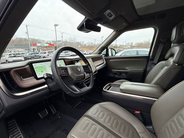 Used 2023 Rivian R1S Adventure image 10