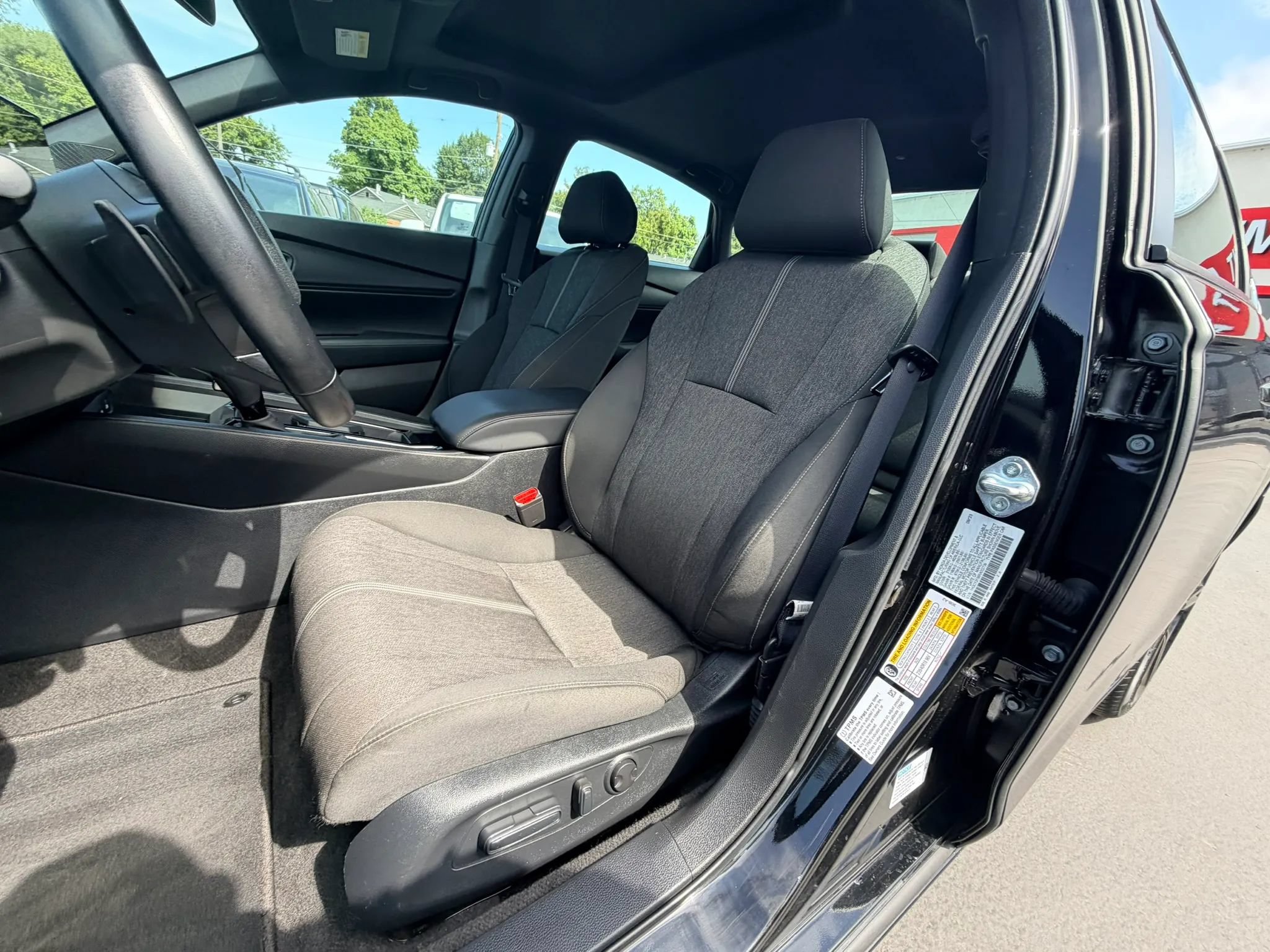 Used 2024 Honda Accord Sport image 11