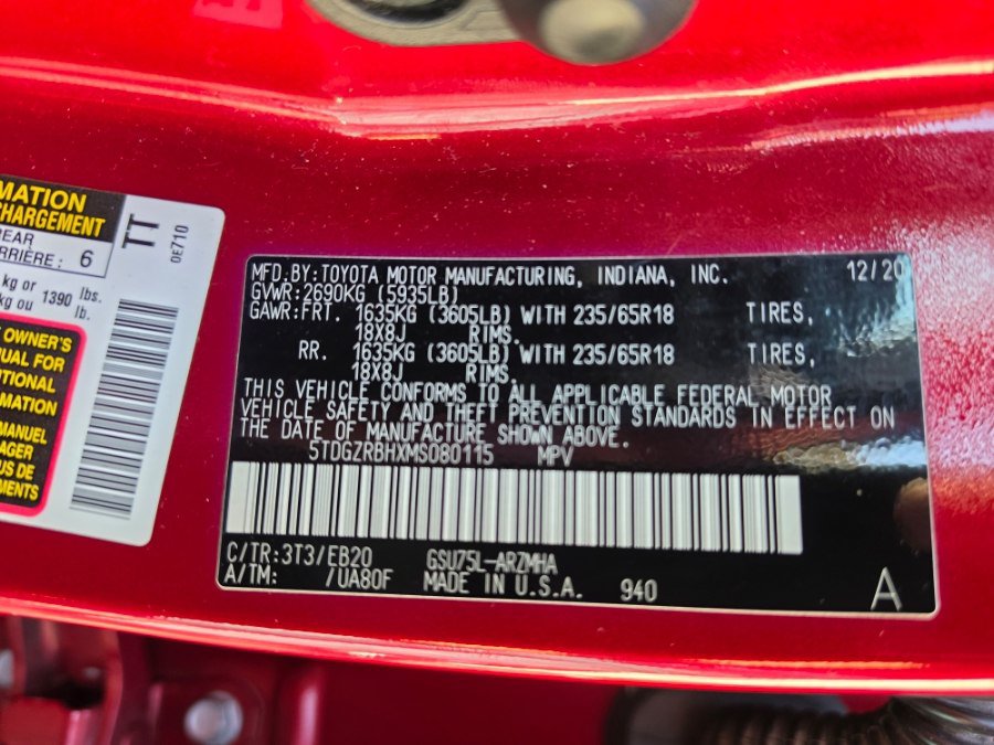 Used 2021 Toyota Highlander XLE AWD/4WD image 11