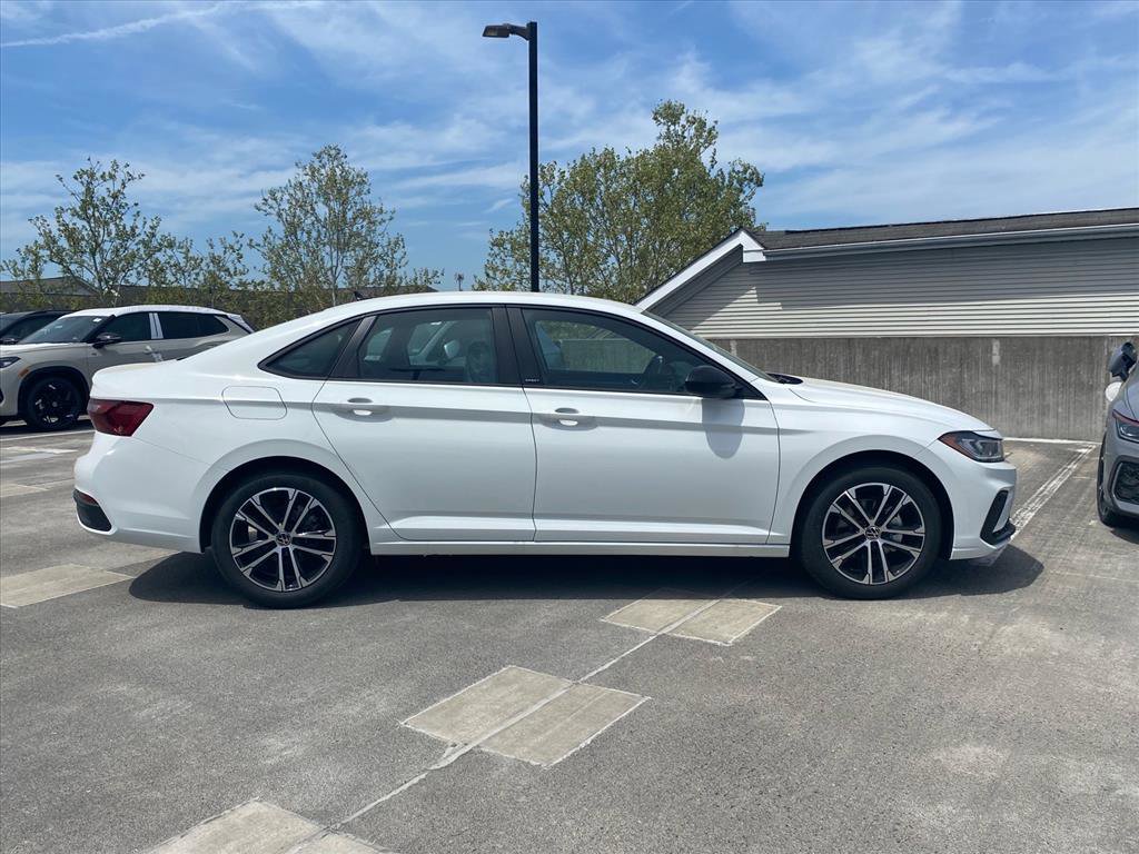 New 2026 Volkswagen Jetta Sport image 2