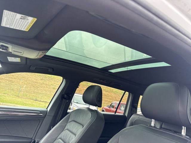 Used 2021 Volkswagen Tiguan SEL Premium R-Line AWD/4WD image 13