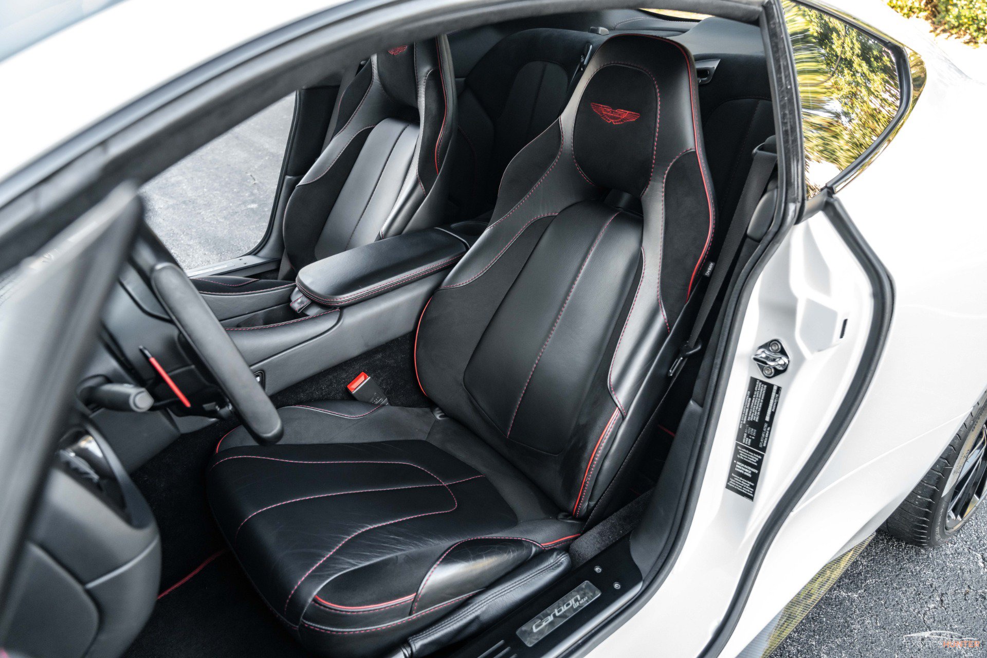 Used 2015 Aston Martin Vanquish Coupe RWD image 15