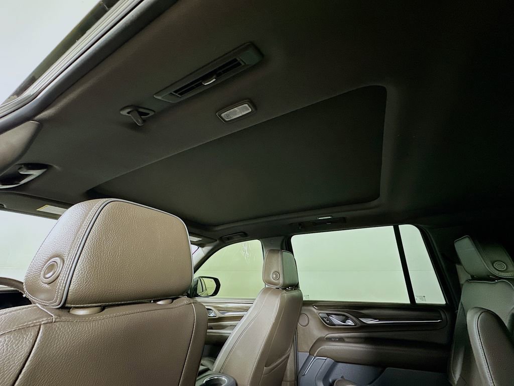 Used 2021 GMC Yukon XL Denali w/ Denali Premium Package image 13