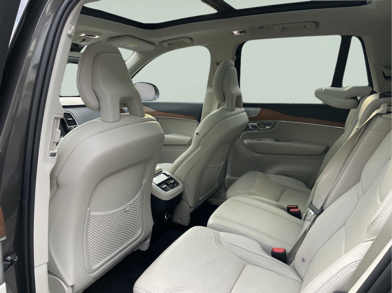 Used 2018 Volvo XC90 T6 Inscription w/ Convenience Package AWD/4WD image 14