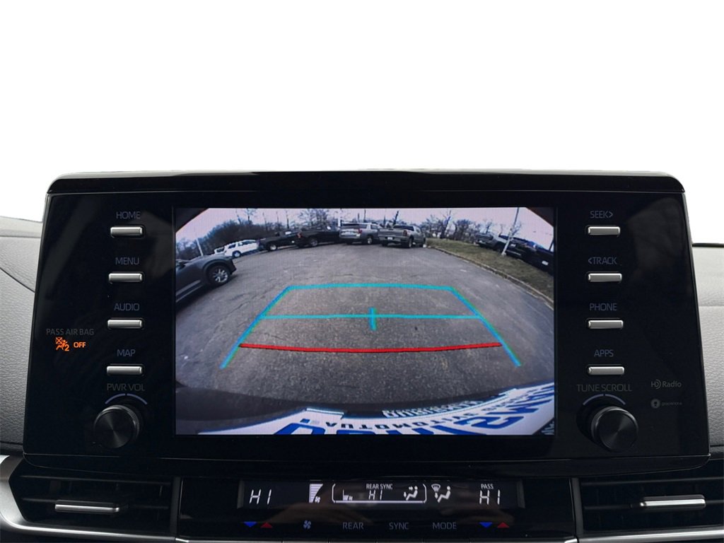 Used 2024 Toyota Sienna LE image 15