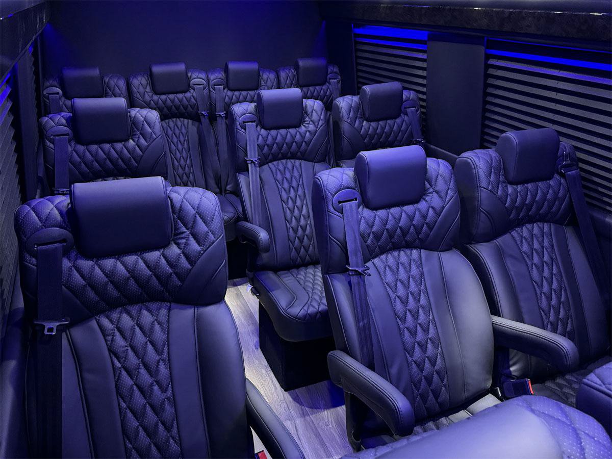 Used 2024 Mercedes-Benz Sprinter 3500 image 16