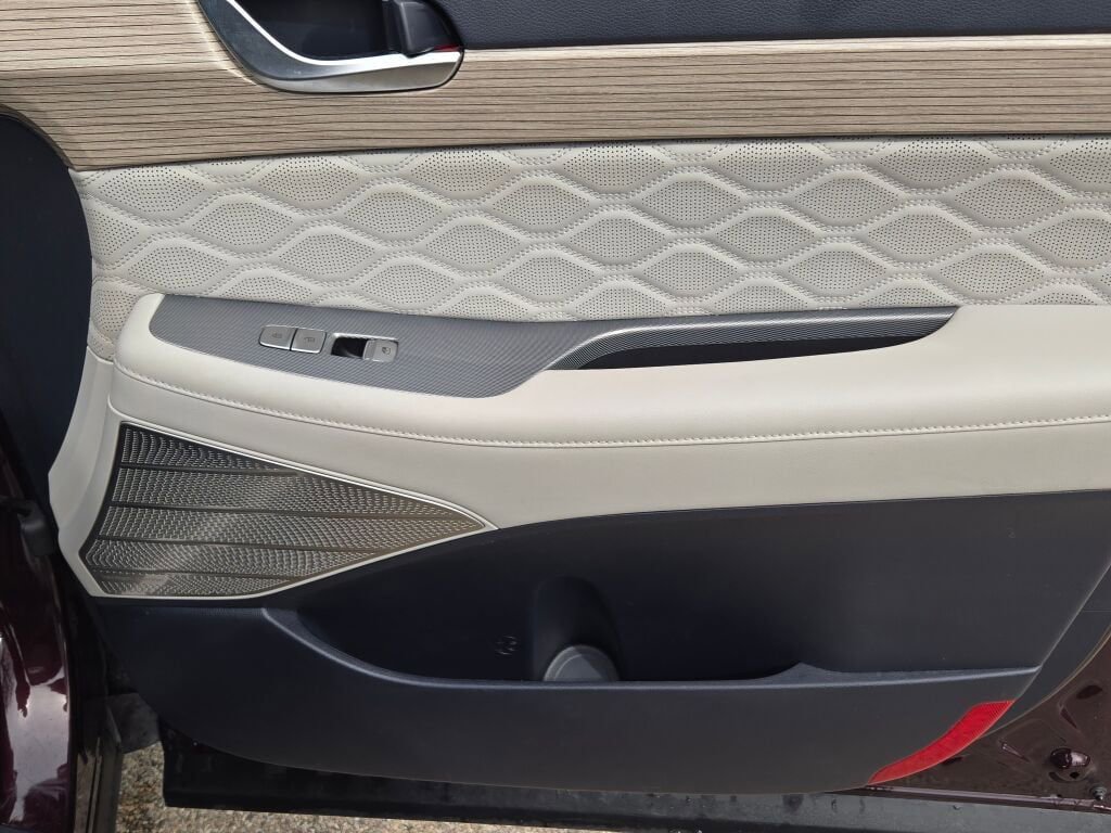 Used 2022 Hyundai Palisade Calligraphy image 5