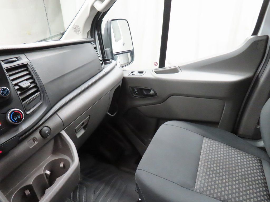 Used 2024 Ford Transit 250 Low Roof AWD w/ Exterior Upgrade Package image 14