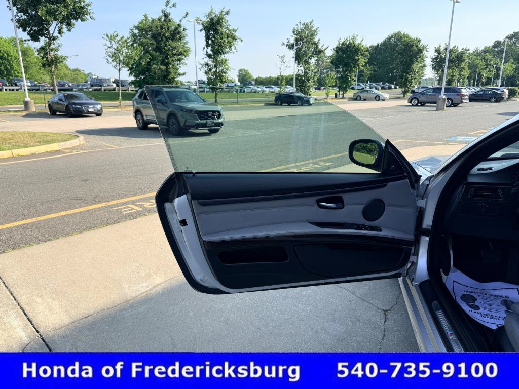 Used 2012 BMW 335i Convertible RWD image 13