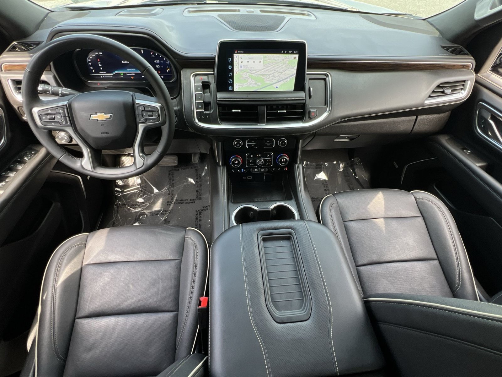 Used 2023 Chevrolet Tahoe Premier AWD/4WD image 13