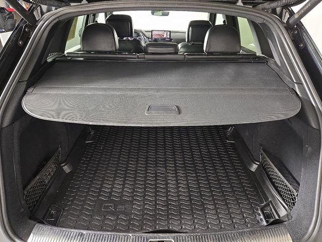 Used 2023 Audi SQ5 Premium Plus w/ Premium Plus Package image 29