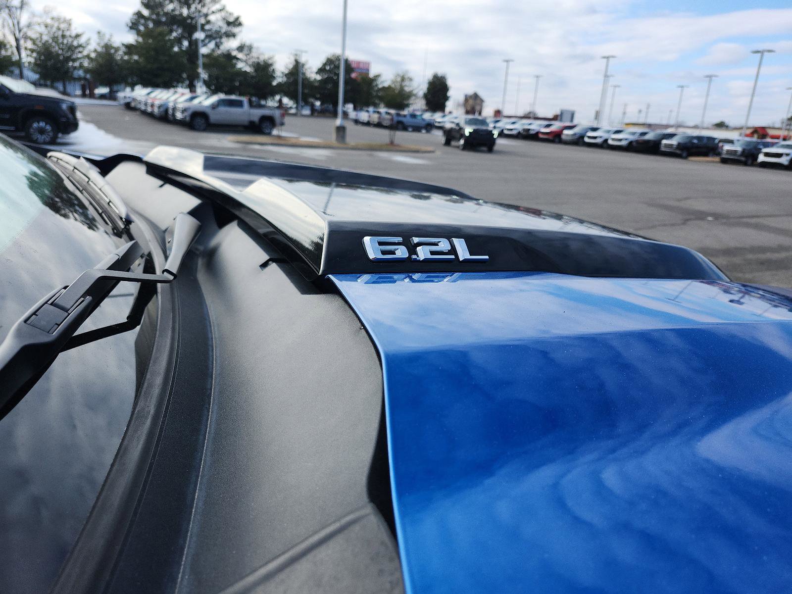 Used 2023 Chevrolet Silverado 1500 ZR2 w/ Technology Package image 9