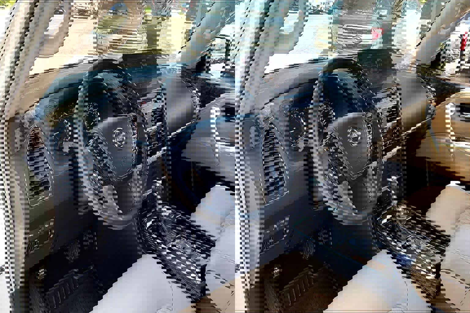 Used 2022 Nissan Armada Platinum w/ Captain's Chairs Package image 17